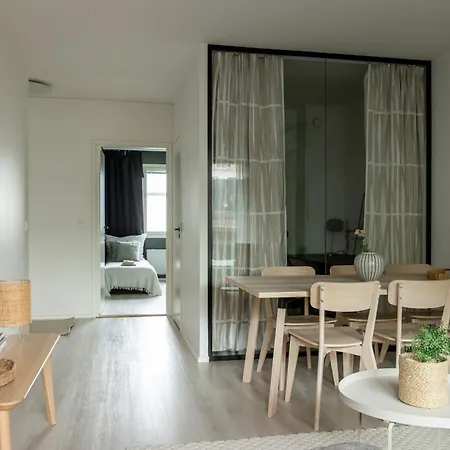 Cozy Manhattan With Sauna & Parking 탐페레